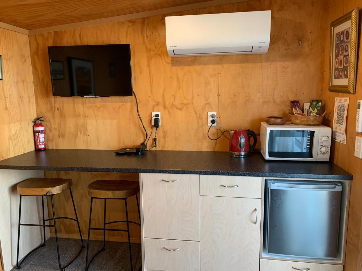 The Log Cottage Rangiora Ngoại thất bức ảnh